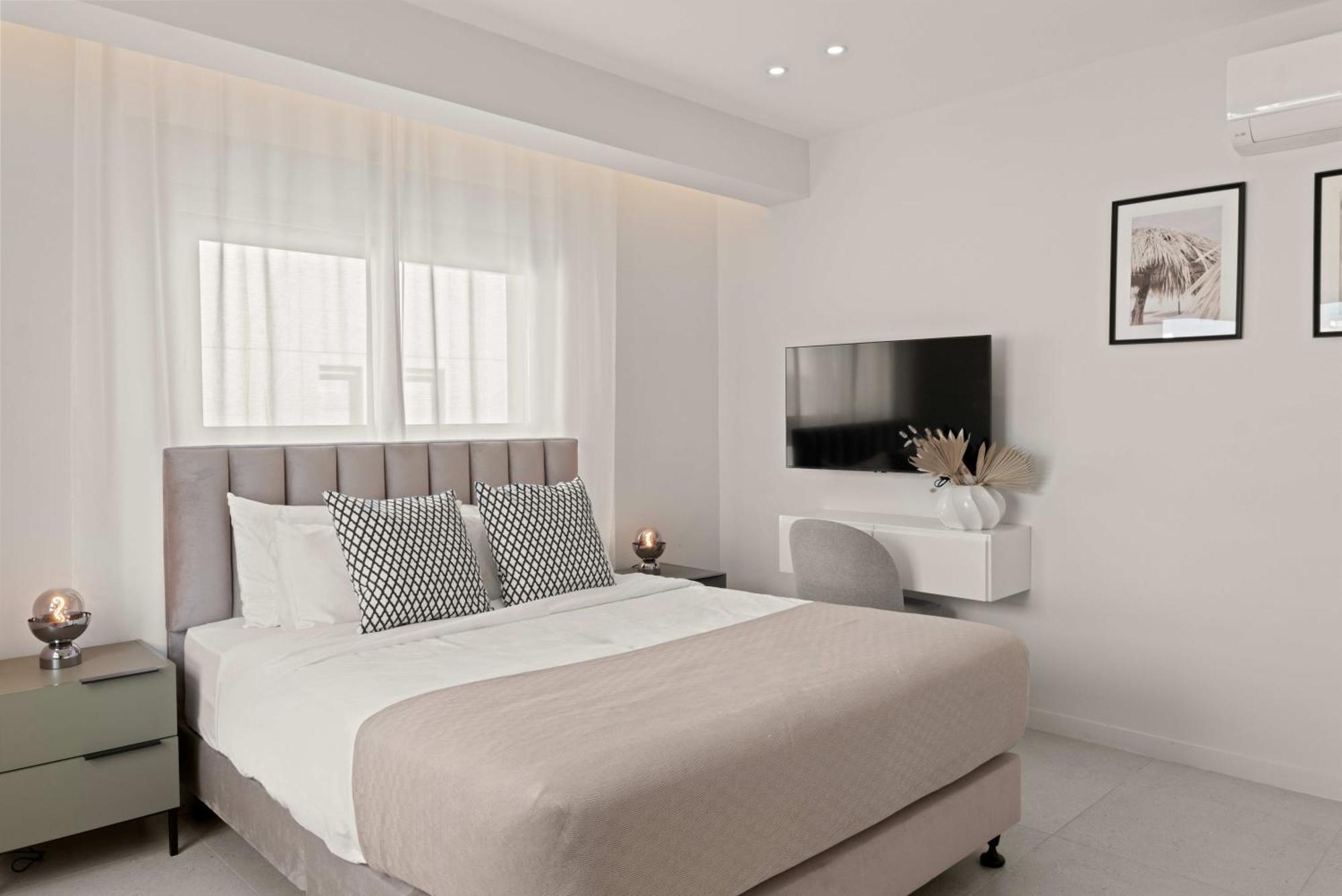 Apartment Phaedrus Living: Seaside Residences 05 *